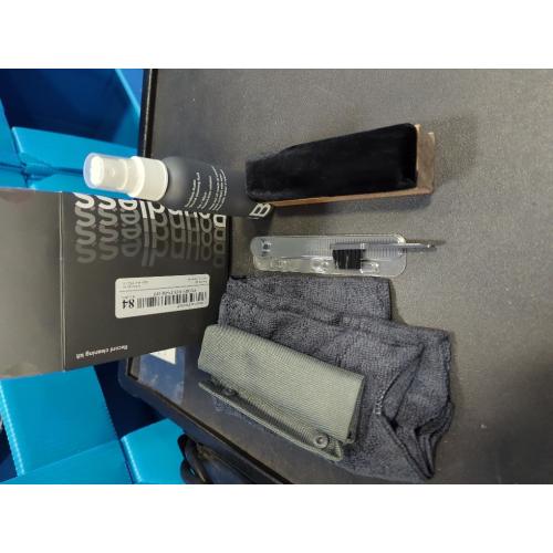 Vinyl Record Cleaning Kit - 5-in-1 Vinyl Cleaning Kit Includes Velvet Record Brush, Stylus Cleaner, Cleaner Solution, Nylon Brush & Storage Bag