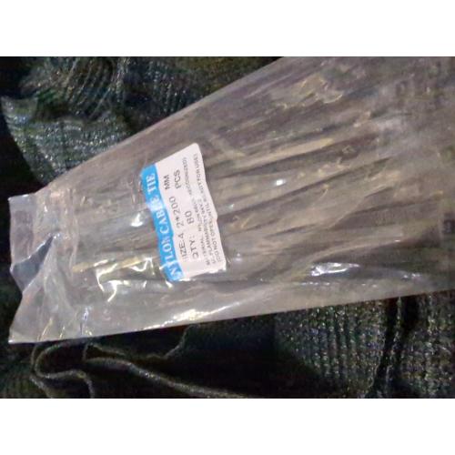 Duerer Privacy Fence Screen 6 x 50ft Green Fence Covering Heavy Duty 170GSM Commercial Windscreen Fencing Mesh Shade Net Cover, UV Protection 90% Blockage Outdoor Backyard, Patio with Cable Ties