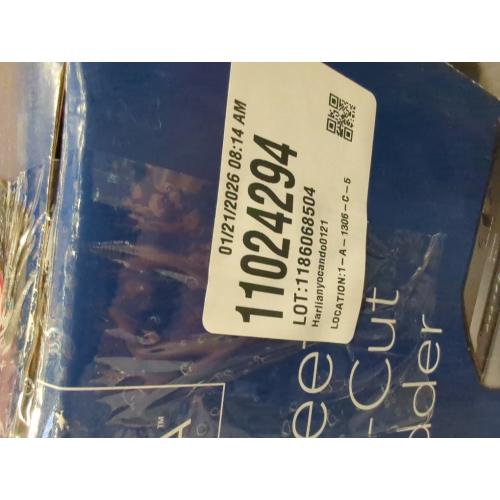 Insignia™ - 10-Sheet Crosscut Paper/CD Shredder - Black