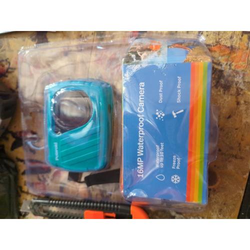 Polaroid IS048 Waterproof Instant Sharing 16 MP Digital Portable Handheld Action Camera, Teal