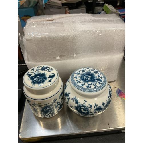 4 Pcs Small Blue and White Vase Ceramic Small Ginger Jar with Lid Porcelain Vases Chinoiserie Decor Chinese Ginger Jars for Home Bedroom Tabletop Decor Table Accent Shelf (Classic Style)