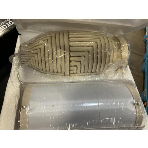 20.25 Farmhouse Single Resin Lamp for Bedroom Living Room Retro Rustic Vintage Small Boho Lamps Bedside Nightstand Light Home Office Desk Deco (White)