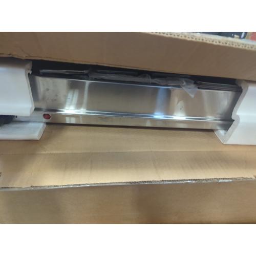 Size 2.5 Qt. Stainless Steel Buffet Server with 3-Crocks