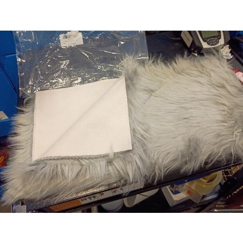 Small Rugs for Bedroom 2x3 Grey Faux Sheepskin Rug for Living Room Super Soft Rugs for Dorm Room Fluffy Rug for Bedroom Rectangle