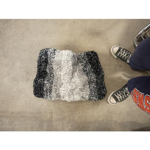 Arotive Microfiber Bathroom Rugs, Shaggy Soft and Absorbent Bath Rug, Non-Slip, Thick Plush Machine Washable Dry Bath Mats for Bathroom, Tub and Shower, 34x21, Black, Rectangular