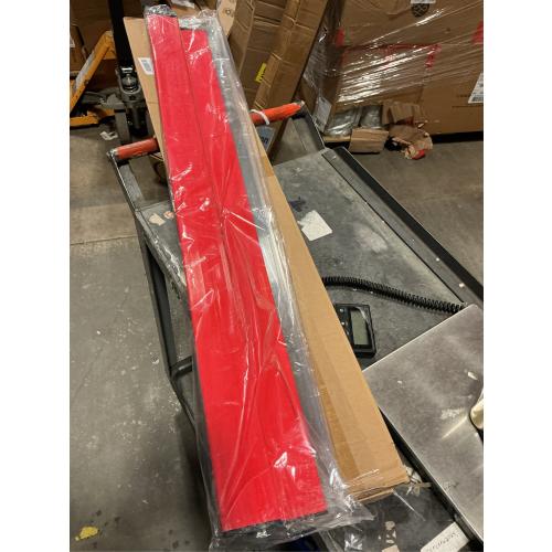 40 Inch Drywall Skimming Blade 0.3mm Stainless Steel Blade Ergonomically Designed Grip Drywall Knife for Drywall Plaster Wallboard (40/100CM)