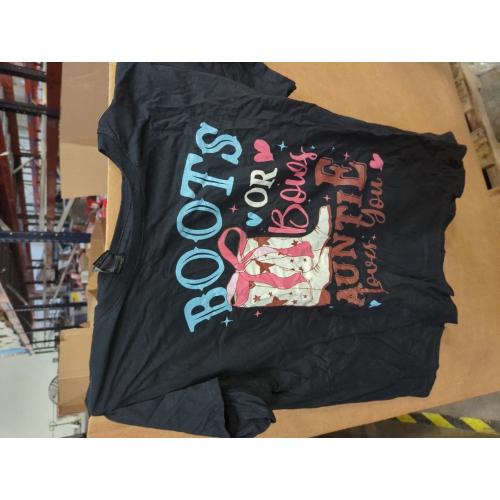 Size XL Boots or Bows Gender Reveal Decorations Auntie Loves You T-Shirt