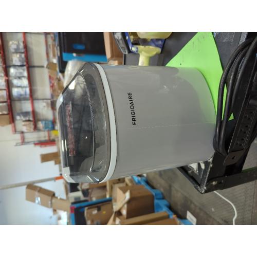 Frigidaire EFIC118-SILVER-KL Ice Maker Machine, Compact Countertop, Silver