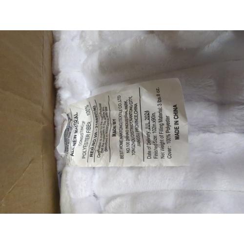 White 3Pc  Plush & Plaid Queen Fluffy Fleece Comforter Set with 2 Pillowcases, Extra Soft Warm Winter Bedding Set for Men Women Kid, Thick Heavy-Weight Luxury Furry Bed Set for Boy Girl, White