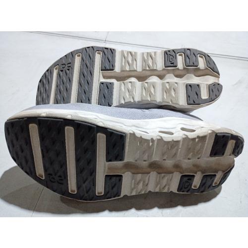 On Men's The cloudtec phase Shoes size w11