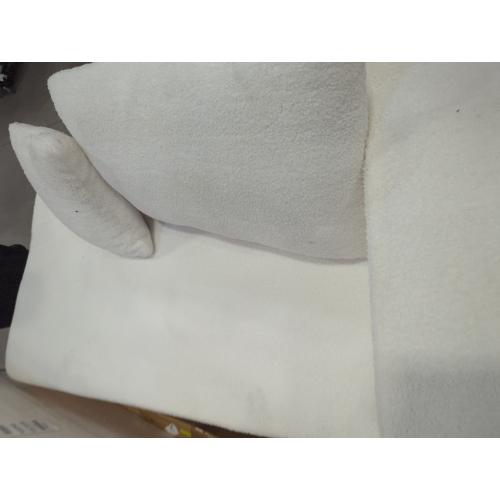 Cotman 2 - Piece Upholstered Sectional