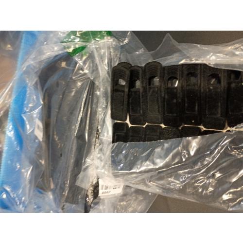 Black Velvet Hangers Clips, 80 Pack Strong Finger Clips Velvet Pants Hanger Velvets Clip Skirt Hanger Clip for Thin Velvets Clothes Suit Hangers