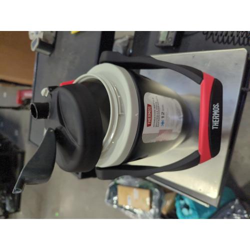 Thermos 64 Ounce Foam Insulated Hydration Bottle, Black