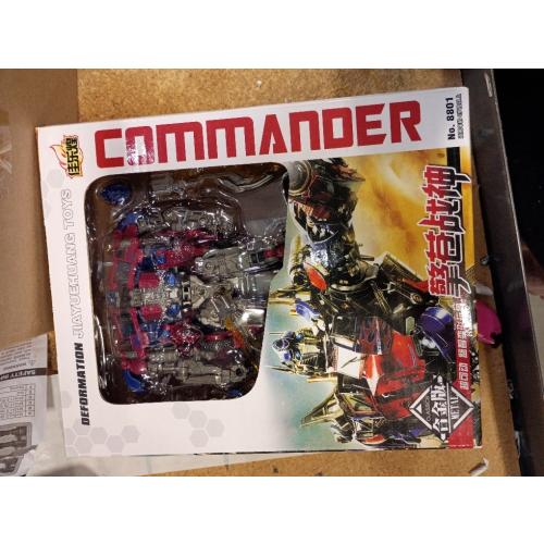 Transforming Toys Figures, Deformation Car Robot Toy with Extra Interchangeable Head & Weapons - Action Figure for Kids 7  , Birthday Toy