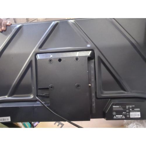 32 HD Hisense Roku TV