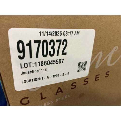 Gusto Nostro Stainless Steel Wine Glass - 18 oz Unbreakable Gold Wine Glasses for Travel, Camping and Pool - Fancy, Unique and Cute Portable Metal Wine Glass for Outdoor Events, Picnics (Set of 2)