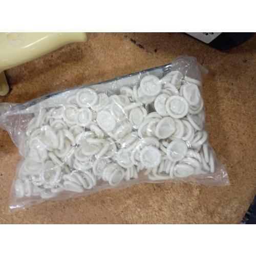 G2PLUS Disposable Latex Finger Cots Rubber, 140g(Approx 205PCS) Fingertips Protective Finger Art Latex Tissue Finger Cot (White)