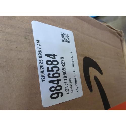 DUMOS Countertop Ice Maker with Handle, 26lbs/24H Portable Ice Machine, 9 Bullet Ice Cubes Ready in 6 Mins, Self-Cleaning, Quiet Compact Ice Maker for Home, Kitchen, RV, Camping, Black