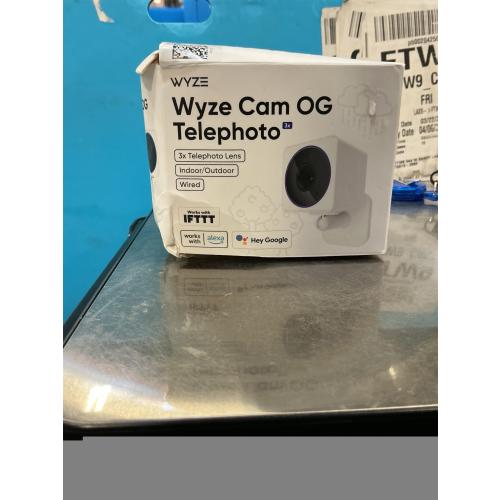 Wyze Cam OG Indoor/Outdoor 1080p Wi-Fi Smart Home Security Camera with Color Night Vision, Built-in Spotlight, Motion Detection, 2-Way Audio, Compatible with Alexa & Google, White, Free Expert Setup