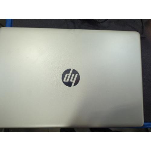 HP Notebook - 15-dw0011ds With Charger