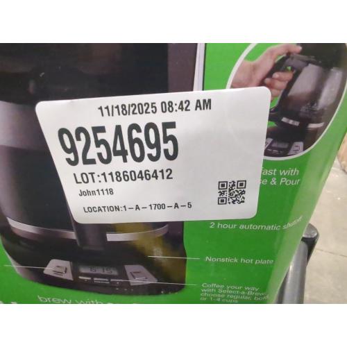 Hamilton-Beach Size  12 Cup Programmable Coffee Maker, Drip Coffee Machine with Glass Coffee Pot, Automatic Shut Off, Kitchen Appliances for Home and Kitchen, Black (46290)