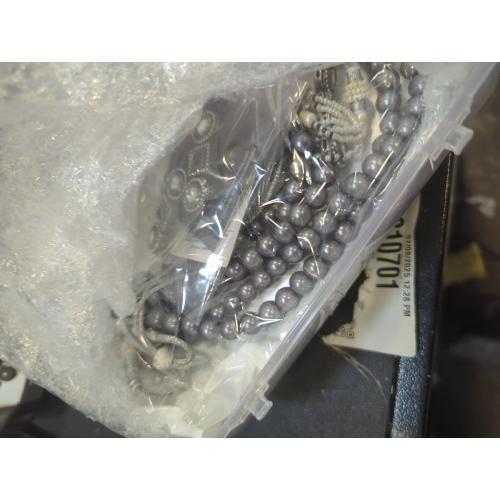 Binnis wardrobe green beaded five lines Beautiful handcrafted menakari lotus necklace set