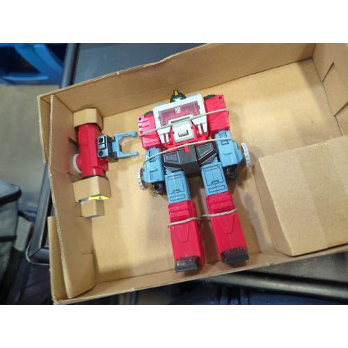 Hasbro F6946 Transformers Retro The Transformers Movie Perceptor Action Figure