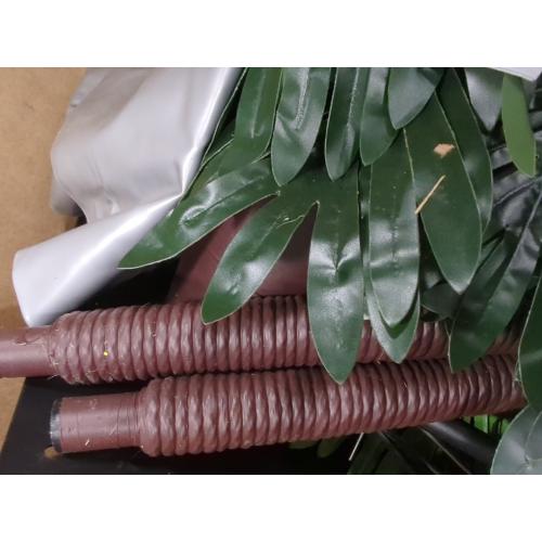 OUSHENG Lighted Palm Tree Bar Outdoor Christmas Decorations Decor, Light Up LED Artificial Fake Faux Trees Lights for Outside Patio Yard Pool Porch Deck Party Tropical, 6FT