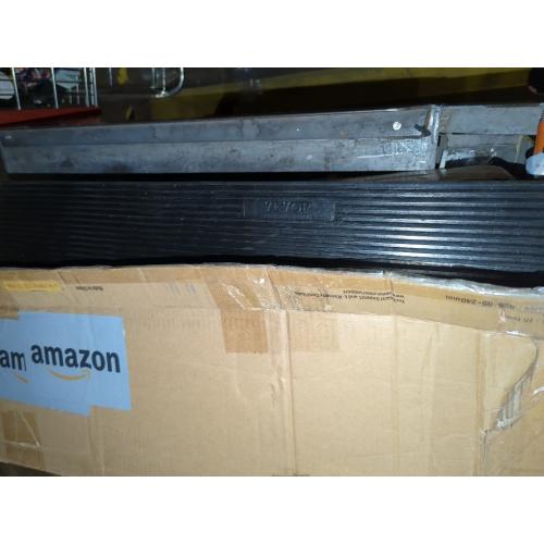 VEVOR 1.6 Rise Cuttable Threshold Ramp for Doorways, 35.4 Wide Natural Rubber Wheelchair Ramp, Non-Slip Solid Rubber Ramp with Double-Sided Tape for Doorways,Driveways,Bathroom,Smooth Tile