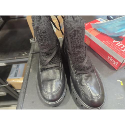 Size 7 Color Black Fur Lined boots