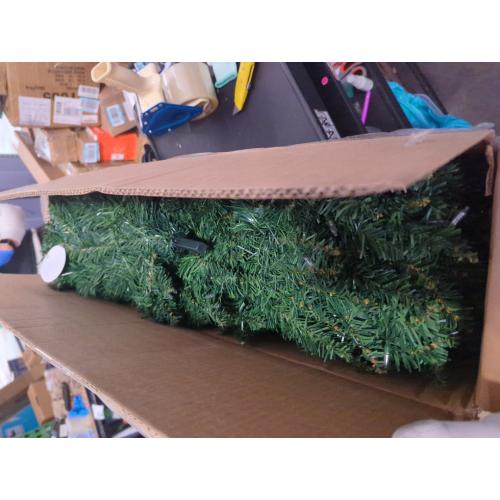 6 FT Pre-lit Christmas Tree, Artificial Pine Spruce Christmas Tree 980 PVC Branch Tips 300 Warm White Lights, Easy Assembly with Metal Stand and Hinged Branches Decoration