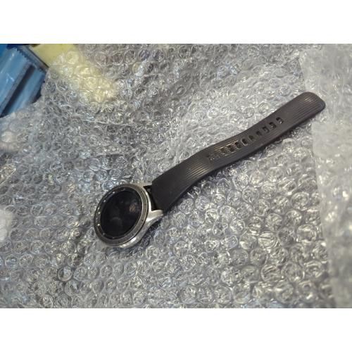 Samsung Galaxy Ai Watch 8 Classic Latin American Version SM-L500NZ (46mm) Bluetooth Wellness Tips Heart Rate Sleep to Workout Fitness Tracker (Silver Black Band SM-L500NZKALTA)