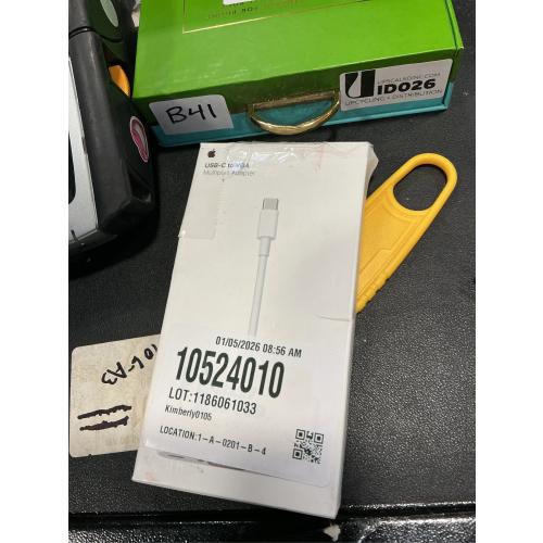 USB-C VGA Multiport Adapter