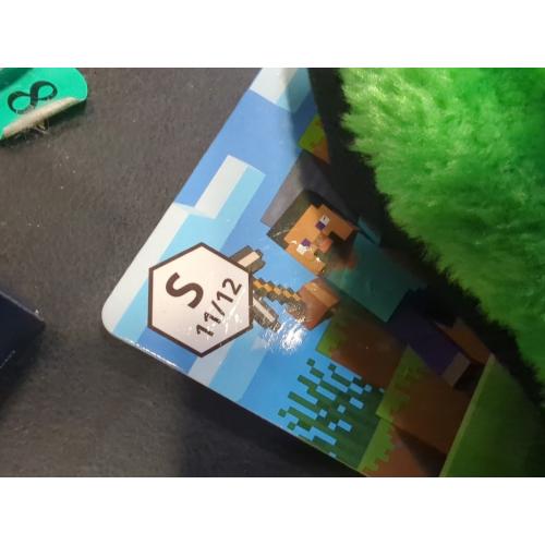 Size S 11-12 Color Green Minecraft Creeper Green Slippers