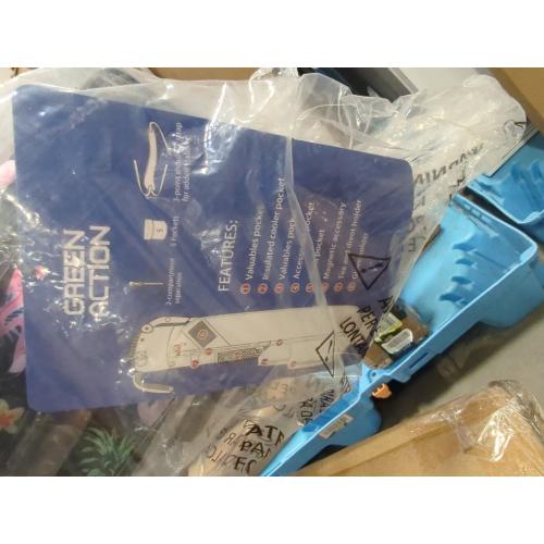 Sunday Golf Bag with 3-Point Strap & Stand – Lightweight Carry Bag with Cooler Pocket, Dual Valuables Pouches, Magnetic Tool Holder – Holds 5-6 Clubs for Par 3, Walking & Travel