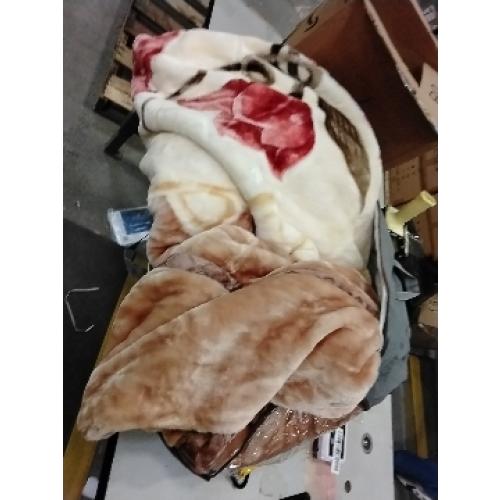 9 lbs Heavy Korean Mink Blanket,Silky Soft and Warm - Korean Style Queen Size 77 x 90, 9LB - 2 Ply Reversible Soft Warm Plush Raschel Blanket.