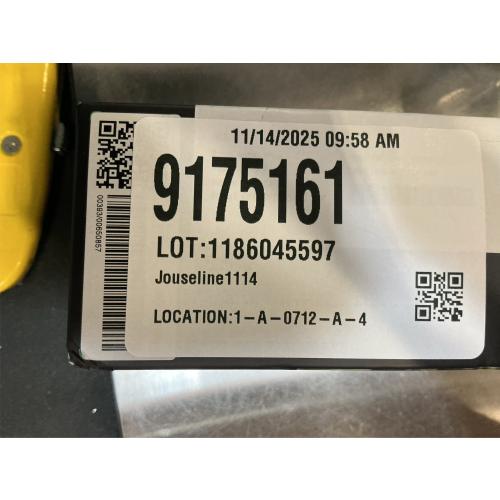 Wyze Cam V4 Plug-in Indoor and Outdoor Smart-Enabled Security Camera