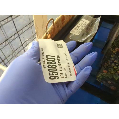 Fall Wreaths for Front Door, Harvest Fall Wreaths Autumn Wreath with Pumpkins, Berries and Leaves for Indoor Outdoor Porch Thanksgiving Farmhouse Harvest Halloween Home Décor (White Pumpkin)