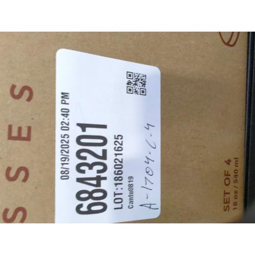 Gusto Nostro Stainless Steel Wine Glass - 18 oz - Cute, Unbreakable Wine Glasses for Travel, Camping and Pool - Fancy, Unique and Cool Portable Metal Wine Glass for Outdoor Events, Picnics (Set of 4)