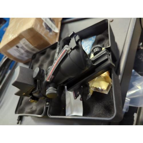 Prism Scope 4X32 Black