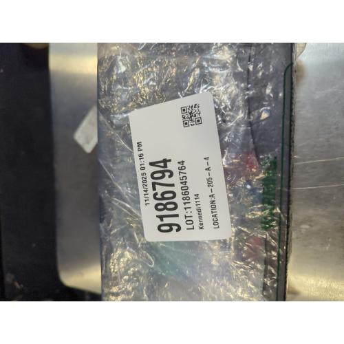 Lightahead® Artificial Mini Aquarium A Sensory Multi Colored LED Swimming Fish Tank with Bubbles