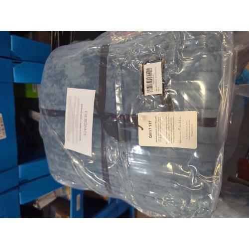 EVERGRACE Velvet Quilt Set King Size, Luxurious Soft Striped Channel Bedding Set, Lightweight Velvet Comforter for All Season, Oversized Bedspread Coverlet with 2 Matching Shams, Stormy Blue