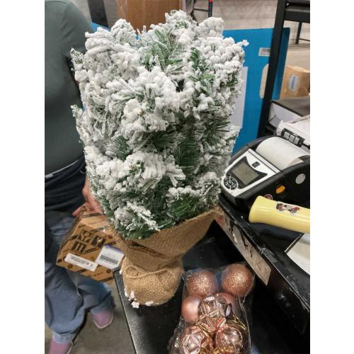 Snowy Christmas Tree Tabletop Artificial Christmas Tree Xmas Tree Tabletop Ornament Mini Christmas Tree Small Christmas Tree Tabletop Christmas Tree Figurine for Xmas Festival Tabletop Decor