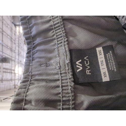 SIZE XL RVCA mens athletic shorts