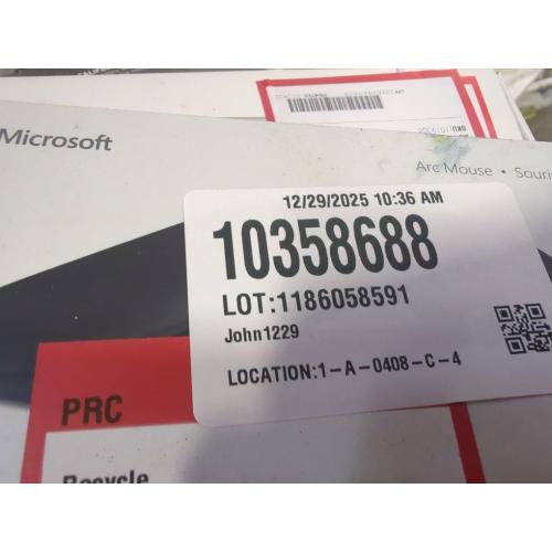 Microsoft Arc Mouse Black - Wireless - Bluetooth Low Energy - BlueTrack Enabled - Tilt Wheel - Up to 6 Months Battery Life