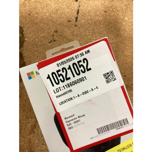 Microsoft Ergonomic Mouse Black - Wired USB - BlueTrack - 1000 dpi - Scroll Wheel - 5 Button(s)