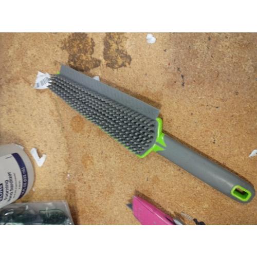 1pc Multi-Functional Cleaning Brush for Bathroom and Grooves Tool for Easy Cleaning Suitable for Home Use
