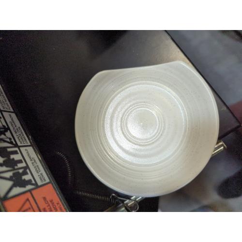 Bee & Willow Home Milbrook Coconut White Spoon Rest/Holder (Holds 5 Spoon)