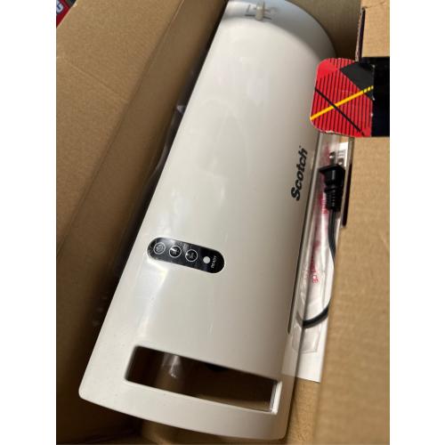 Scotch Thermal Laminator with 2 Starter Pouches 8.5 x 11