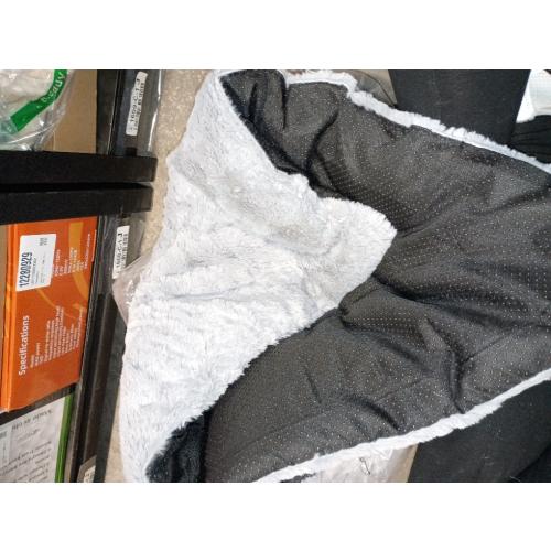 SIWA MARY Dog Bed Mat Soft Crate Pad Washable Anti-Slip Mattress for Large Medium Small Dogs and Cats Kennel Pad(29'' x 21'' Grey)